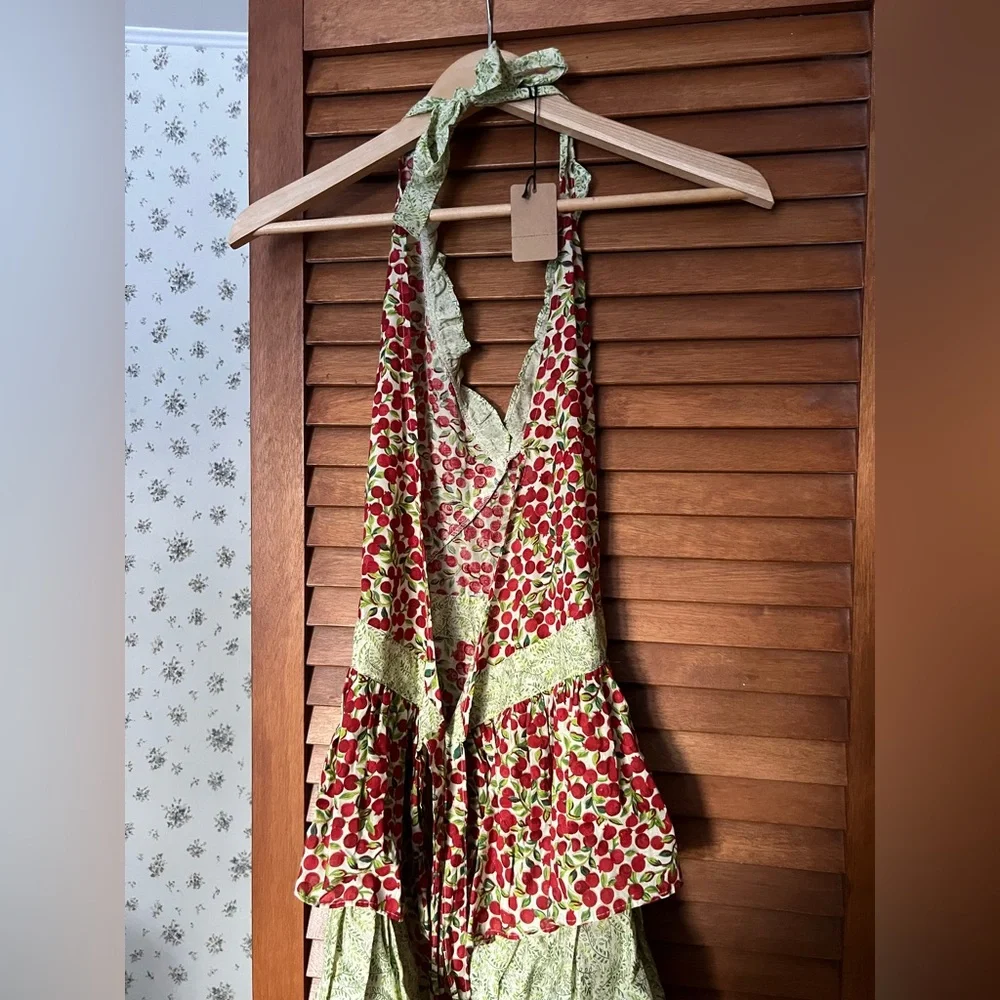Floral Ruffle Apron - Picture 4 of 4